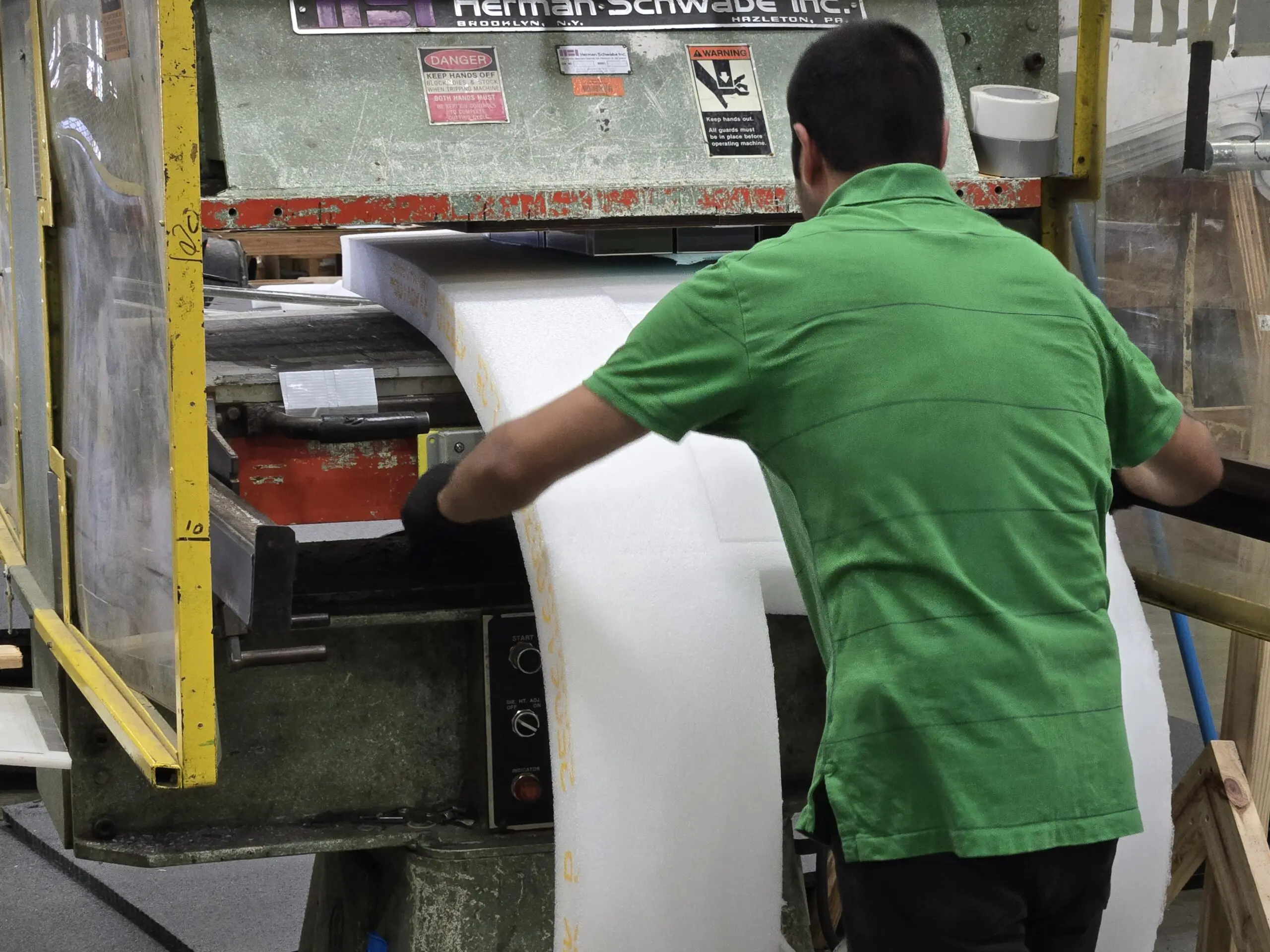 B2B packaging manufacturer thermoforming component parts and custom packaging solutions.